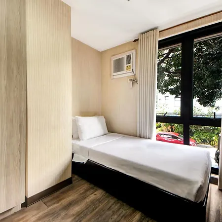 Ceo Flats Hotel Makati City Exterior photo